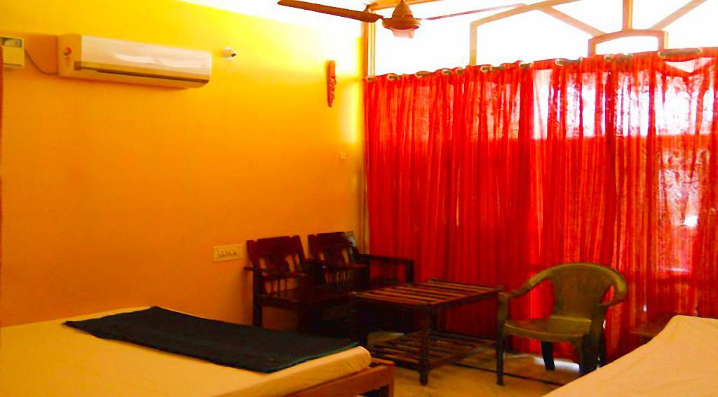 Sri Devi Comforts Hotel จิกมากาลูร์ ภายนอก รูปภาพ