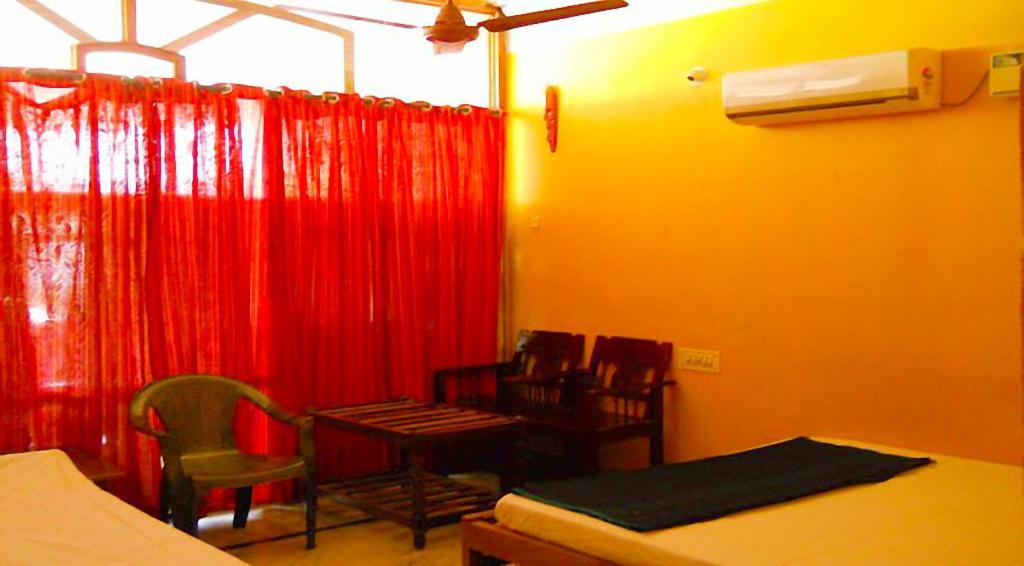 Sri Devi Comforts Hotel จิกมากาลูร์ ภายนอก รูปภาพ